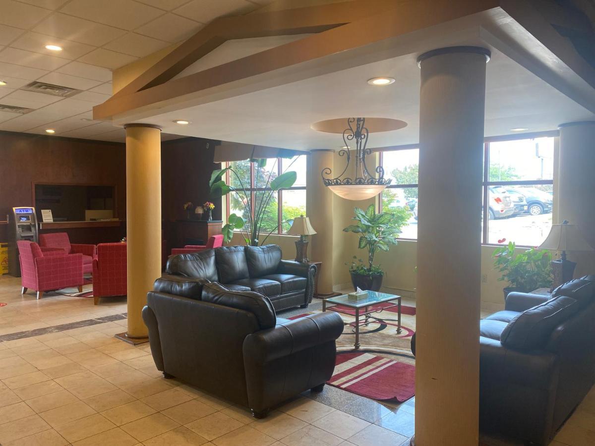 Suburban Buffalo Airport 2* Cheektowaga